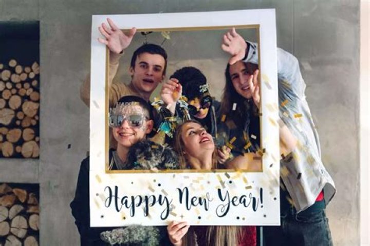 20 Easy New Year's Resolutions You'll Actually Stick to in 2020
