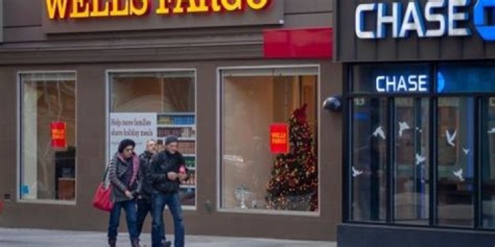 6 Banks, Including Wells Fargo and Chase, Closing Branches