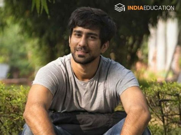 Ambrish Verma Height, Weight, Age, Body Statistics