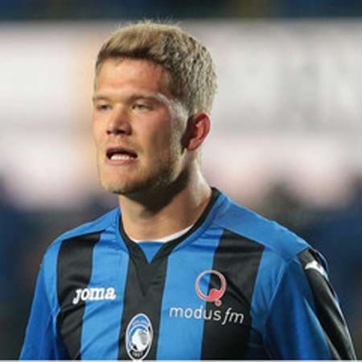 Andreas Cornelius | Bio-salary, net worth, affair, relationship, girlfriend, caps, Club, Soccer, Football