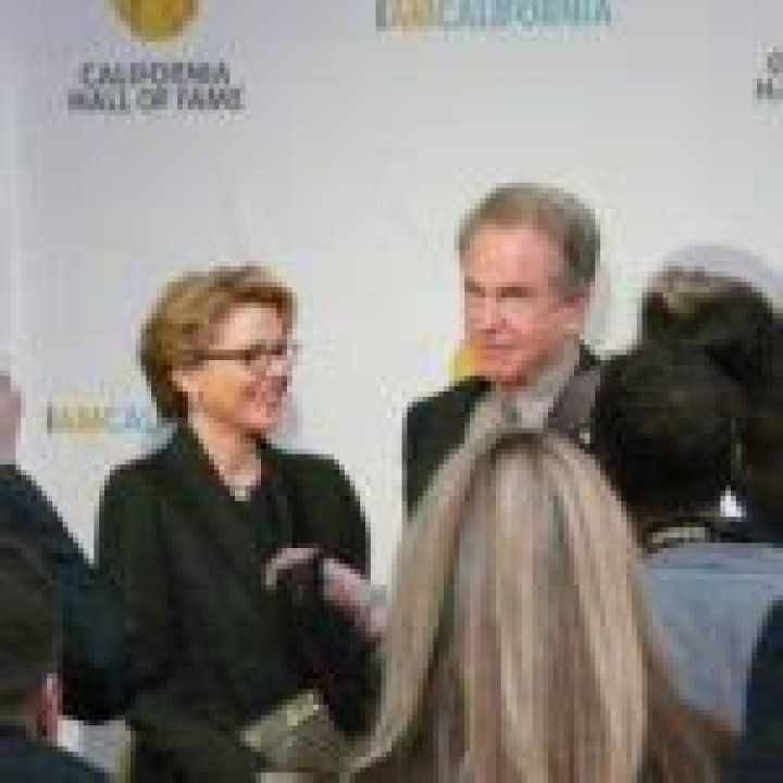 Annette Bening Height, Weight, Age, Spouse, Children, Facts