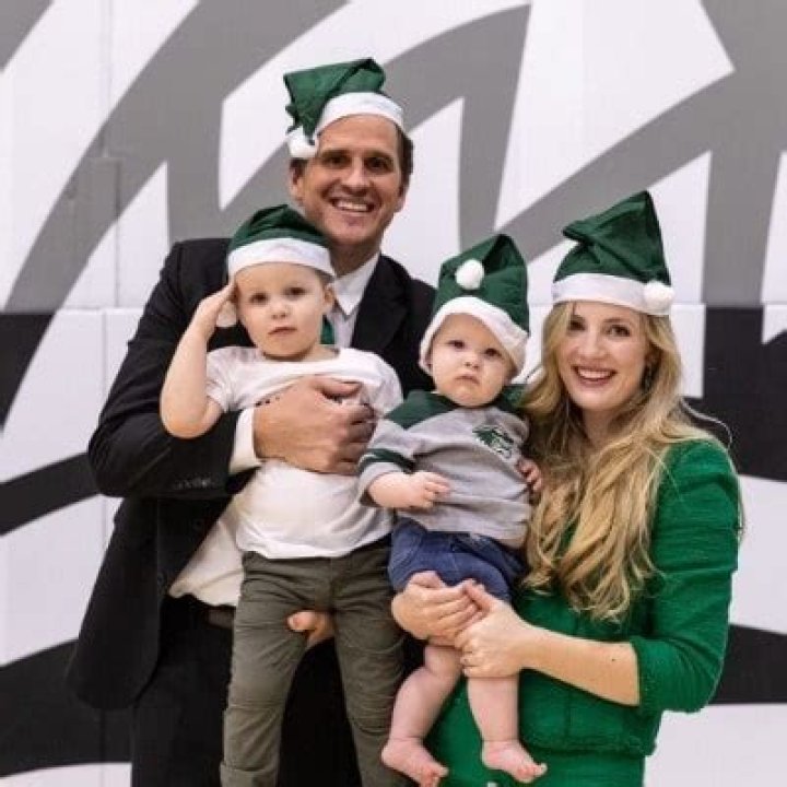 Basketball Coach Mark Madsen Salary and Net worth; Who is his Wife? (Family and Children)