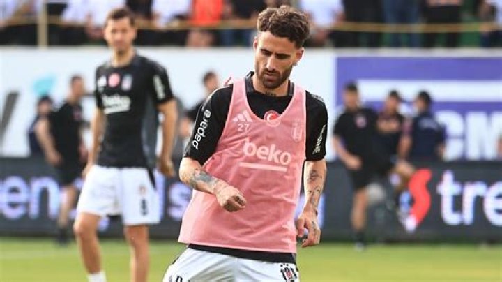 Benfica Midfielder Rafa Silva's Age, Bio, Stats, Earnings, Salary, Contract, Girlfriend, Relationship