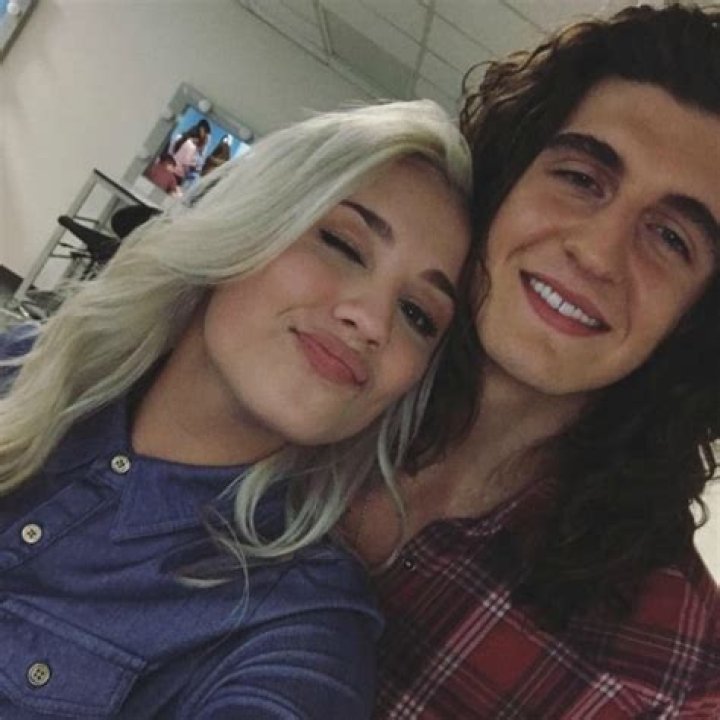 Cade Foehner Height, Weight, Age, Girlfriend, Family, Facts, Biography