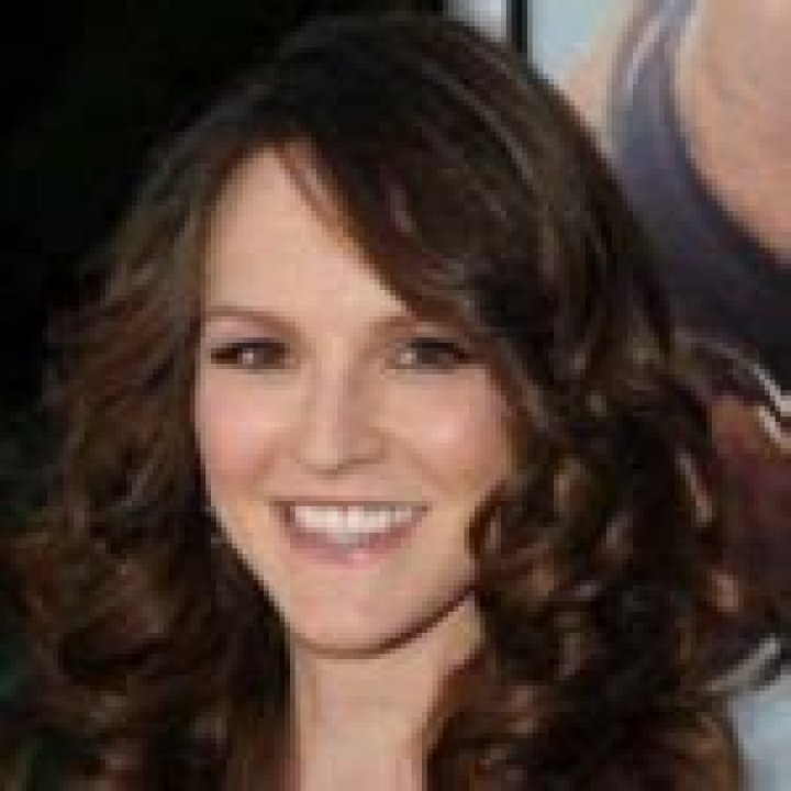 Carla Gallo Height, Weight, Age, Spouse, Children, Facts, Biography