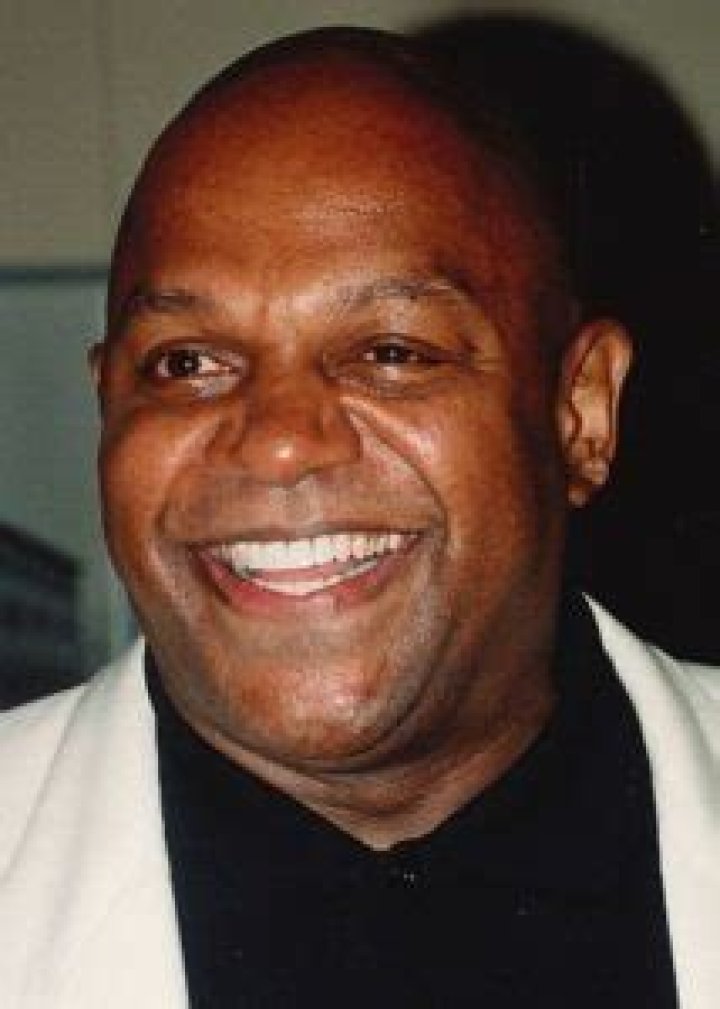 Charles S. Dutton Height, Weight, Age, Girlfriend, Biography, Facts