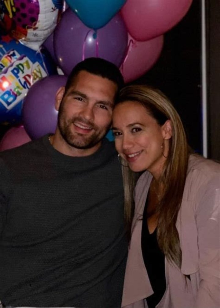 Chris Weidman Height, Weight, Family, Spouse, Education, Biography