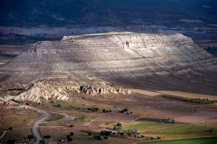 Earthquakes Under Mount St. Helens Are Spiking — Best Life
