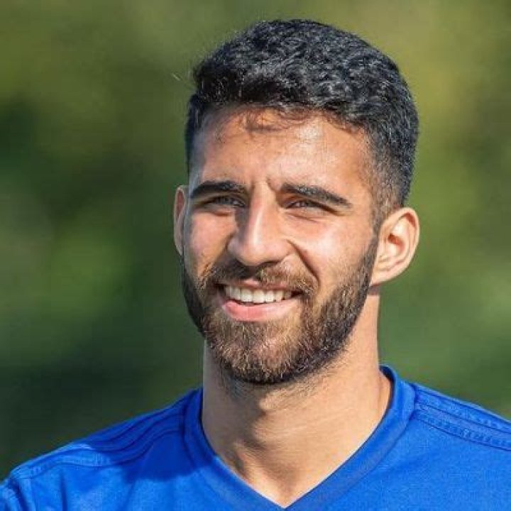 Eray Comert Bio, Age, Market Value, Stats, Net Worth, Salary, Transfer, & Dating