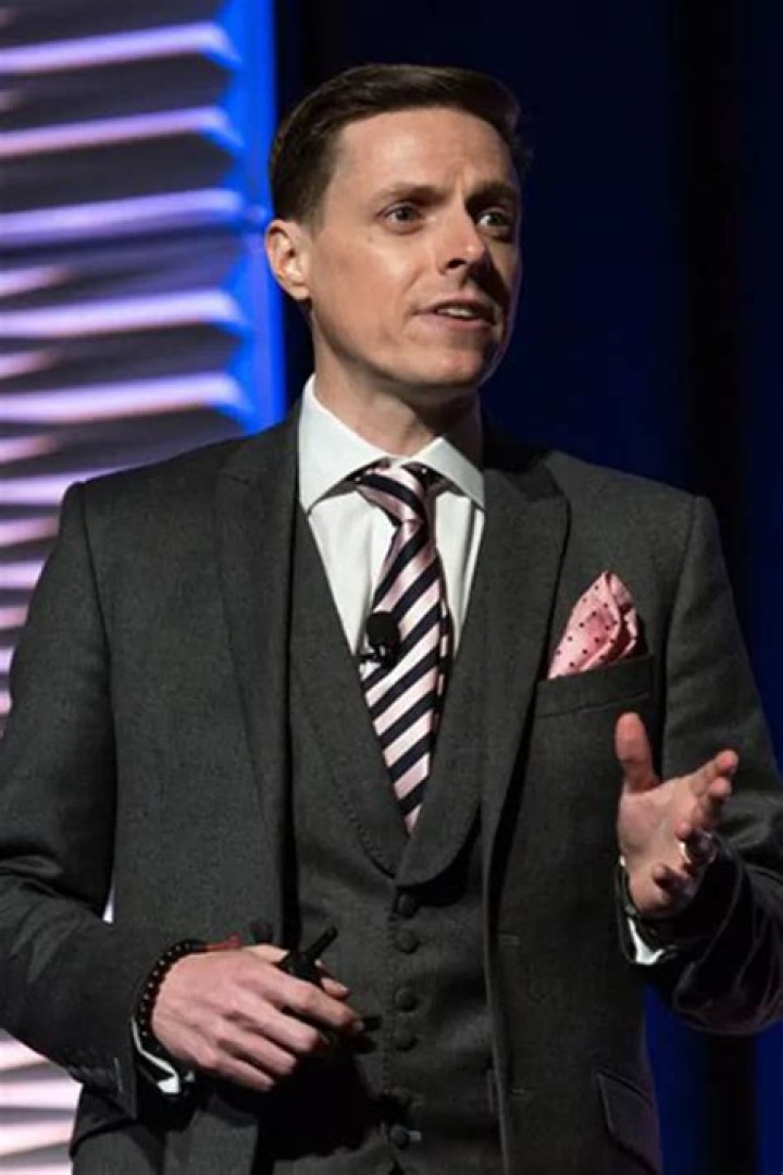 Hire James Taylor for a Corporate Event or Performance Booking.
