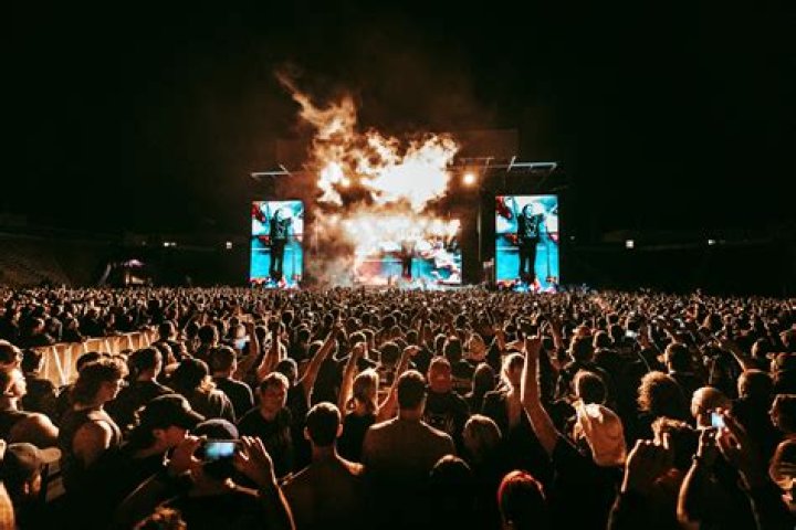 LMFAO Plans Major North American Tour