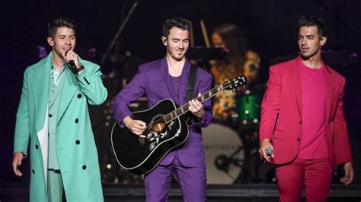 Mohegan Sun Marks 20th Year With Concerts, Comedy Performances