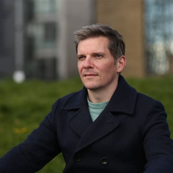 Nigel Harman Height, Weight, Age, Net Worth, Wife, Biography