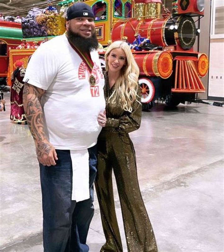 Omar Narvaez Salary and Net worth in 2020; Who is his Wife? Omar's Family, Children, Wife, Affair, Age, Stats, and More