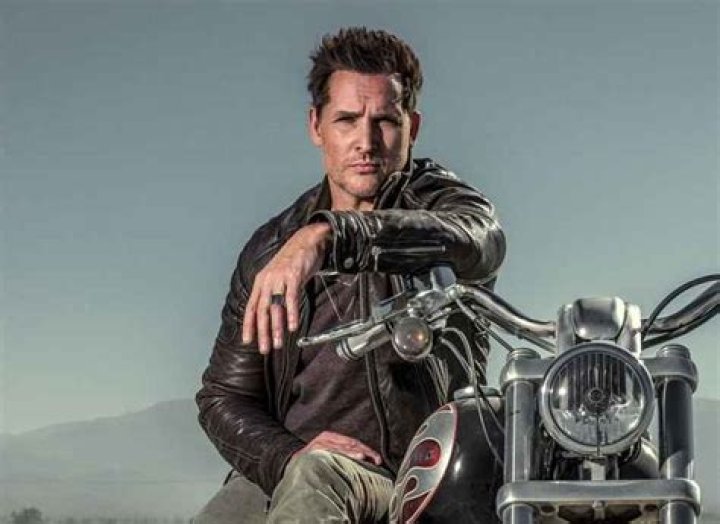 Peter Facinelli on the Movie That Changed His Life and Why Real Men Drive Stick