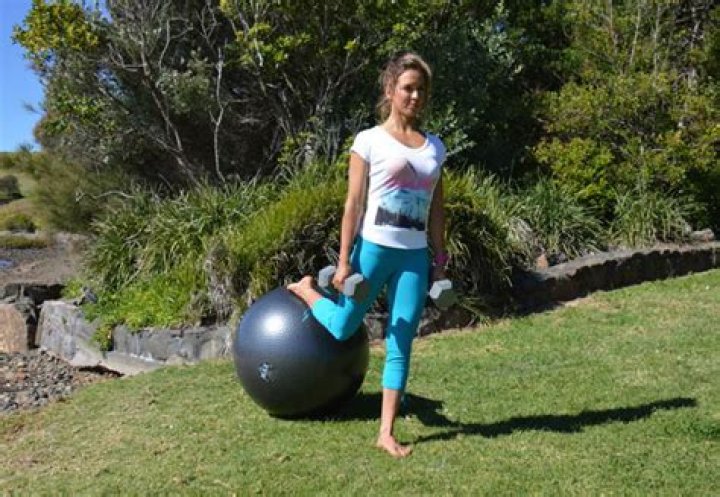 Pro Surfer Sally Fitzgibbons Workout Routine and Diet Plan