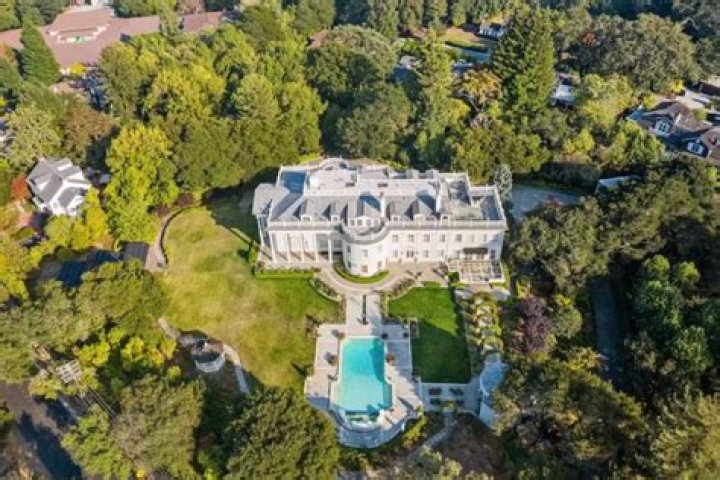 Richard Nixon's Former "Western White House" Lists For $75 Million
