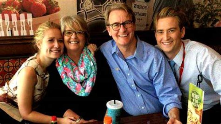 Steve Doocy Net Worth, Wife, Married, Children, Books, Salary, Body Measurements
