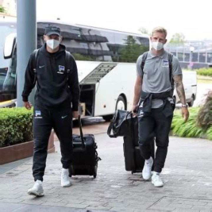 The German talent Arne Maier's salary and net worth, Relationship status