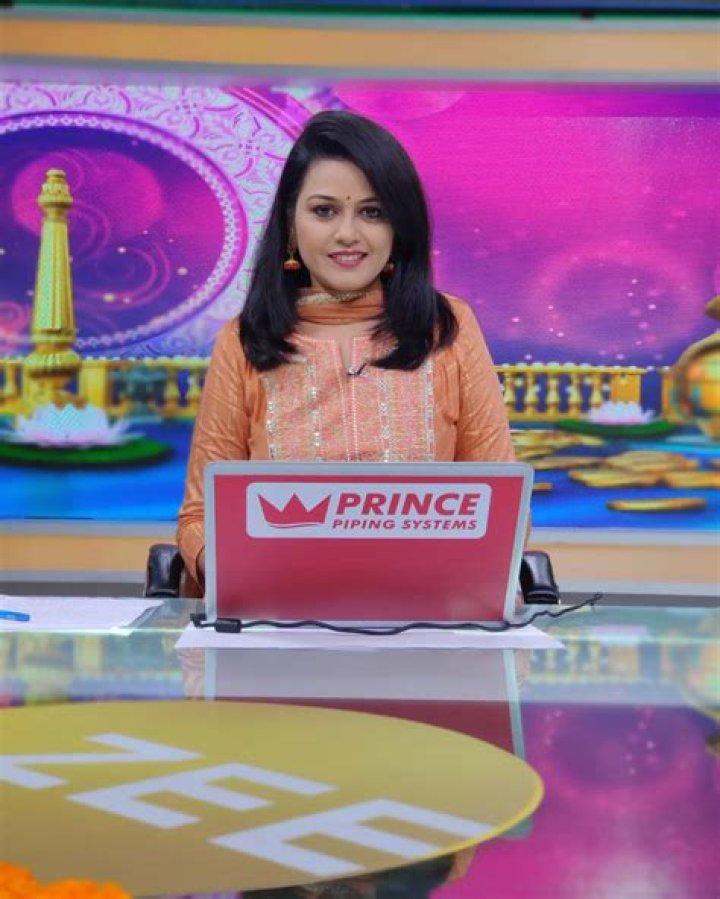 Veebha Anand Height, Weight, Age, Body Statistics