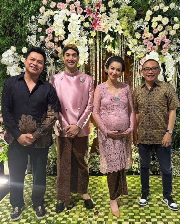 Velove Vexia Height, Weight, Age, Body Statistics