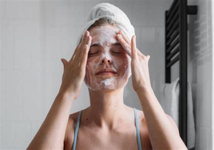 What Happens If You Don't Wash Your Face for a Month